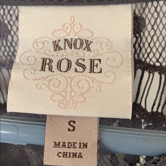 Knox Rose blouse - Picture 2 of 5